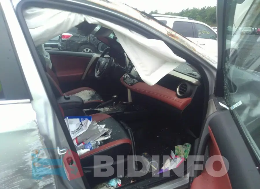 2T3DFREV8FW395882 Photo# 5