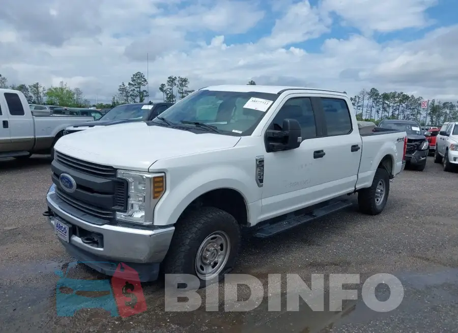 1FT7W2B61JEC68960 Photo# 2