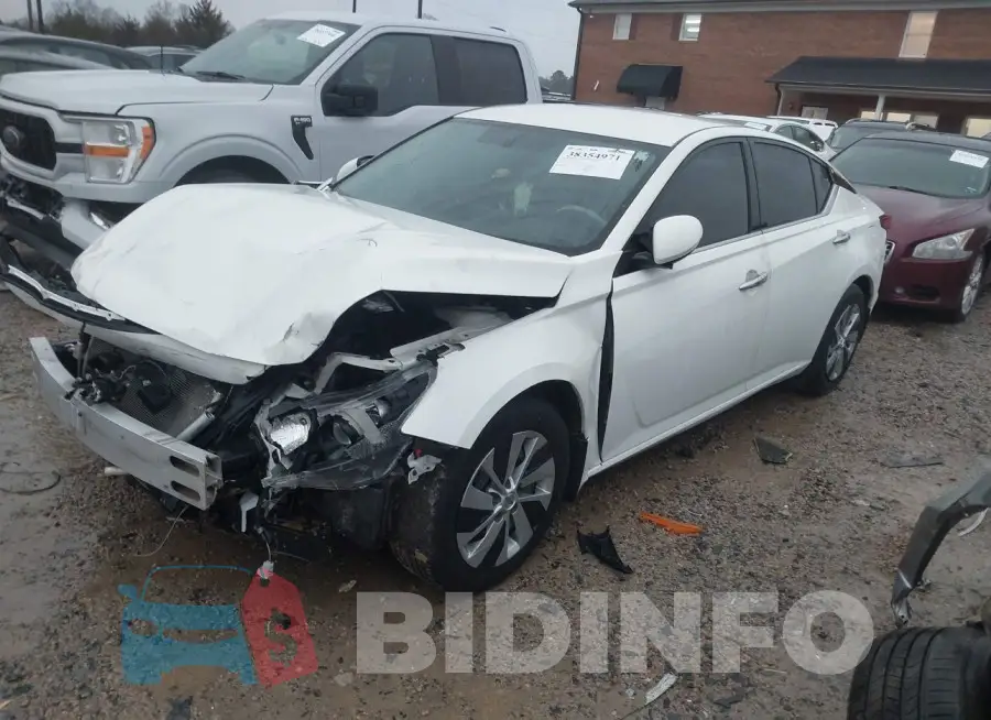 1N4BL4BV9KC140524 Photo# 2