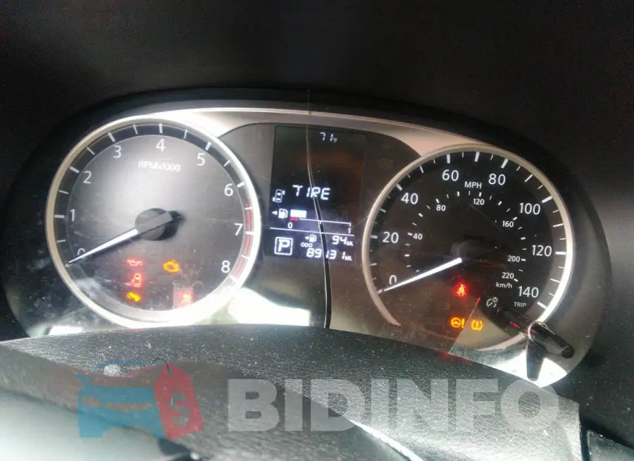 3N1CP5CU3KL523414 Photo# 7
