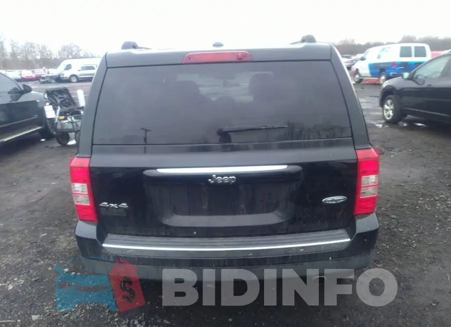 1C4NJRFB1GD673608 Photo# 16
