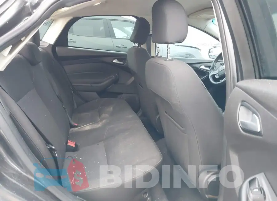 1FADP3F20GL220924 Photo# 8