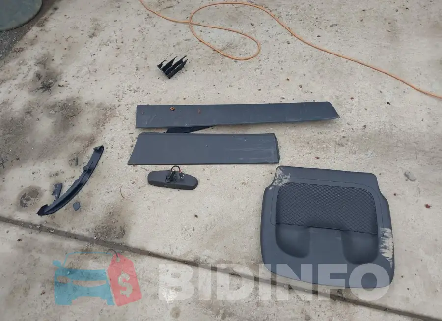 KL7CJLSB3FB100498 Photo# 12