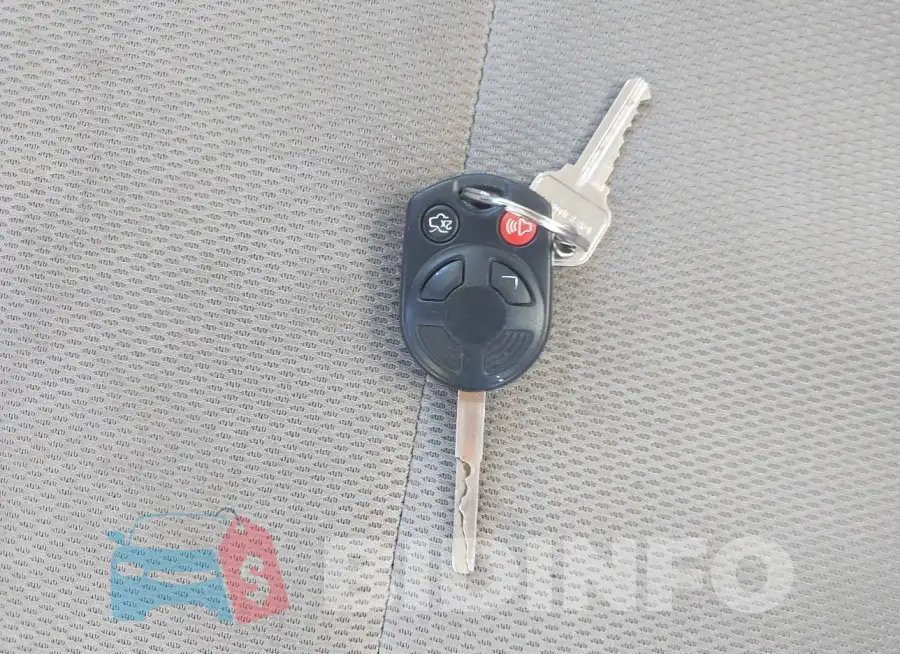 1FADP3F22EL169021 Photo# 11