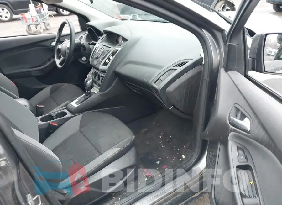 1FADP3F22EL193402 Photo# 5