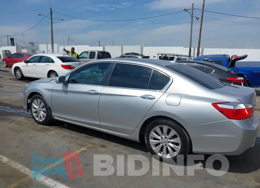 1HGCR2F84EA000307 Photo# 14