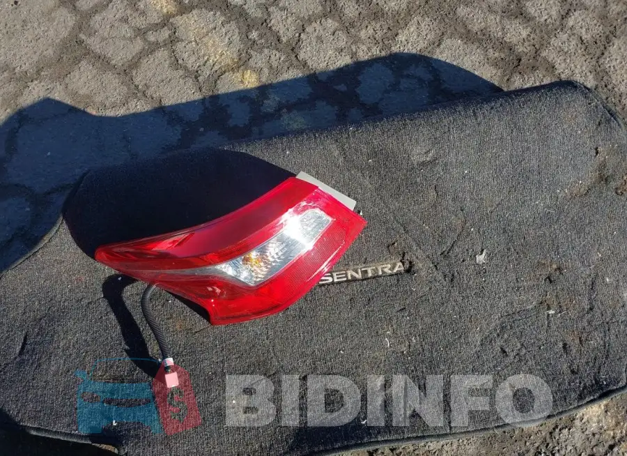 3N1AB7AP3JY347691 Photo# 12