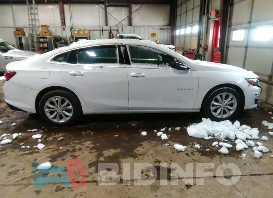 1G1ZD5ST2NF194236 Photo# 13