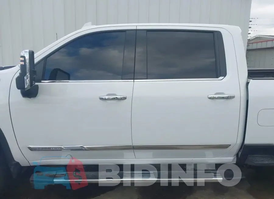 2GC4YREY6R1120044 Photo# 16