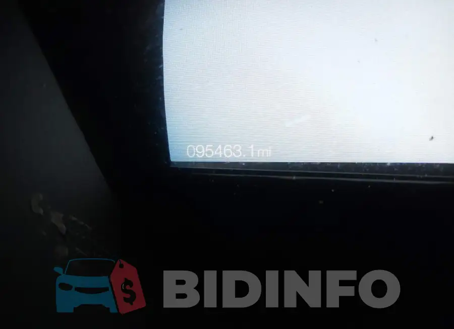 1FM5K8GT3JGB80285 Photo# 14