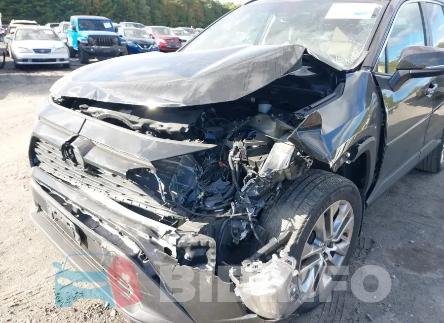 2T3A1RFV4NC258387 Photo# 6