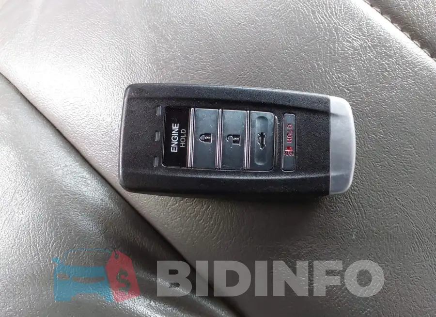 19UUB3F69JA000794 Photo# 11