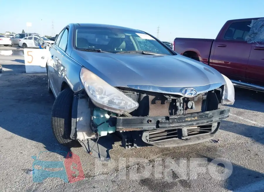 KMHEC4A47FA130121 Photo# 6