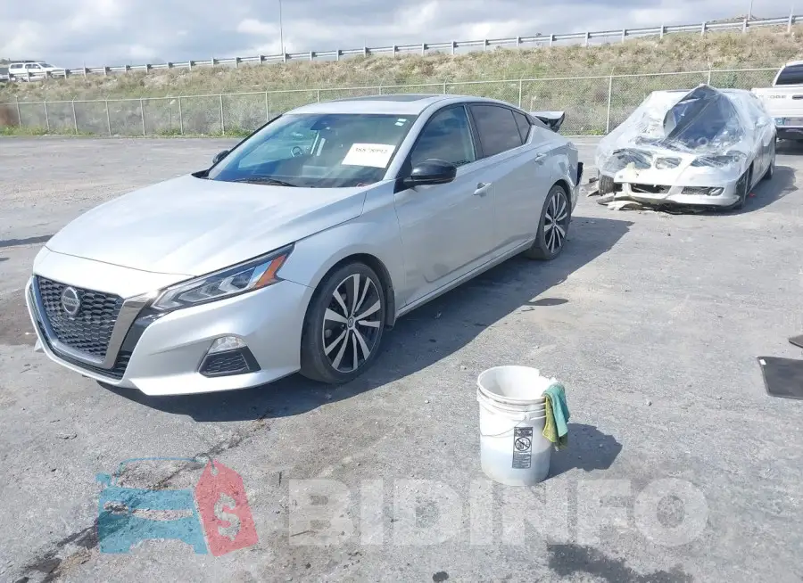 1N4BL4CV4LN310468 Photo# 2