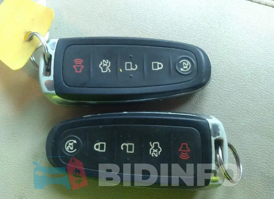 1FAHP2E88JG122838 Photo# 11