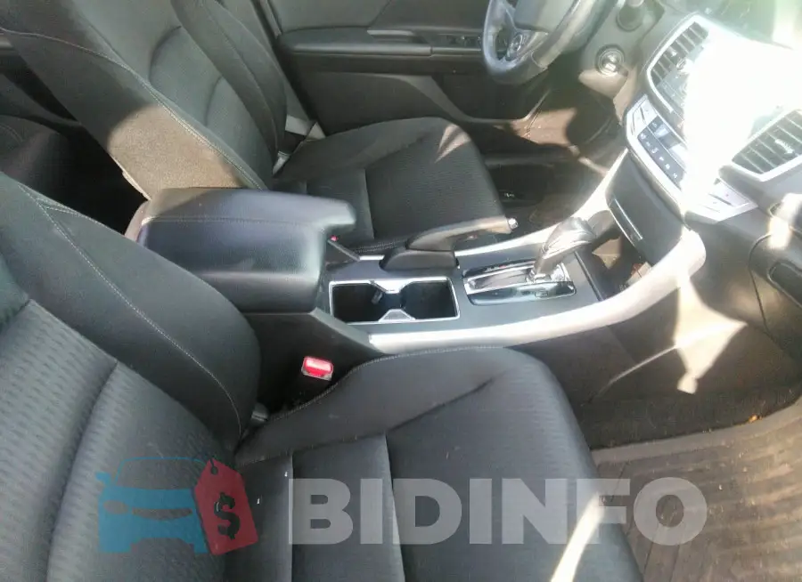 1HGCR2F58FA138097 Photo# 5