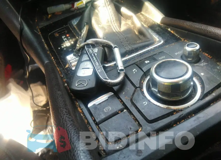 3MZBN1V31JM164713 Photo# 11 3MZBN1V31JM164713 Photo# 11
