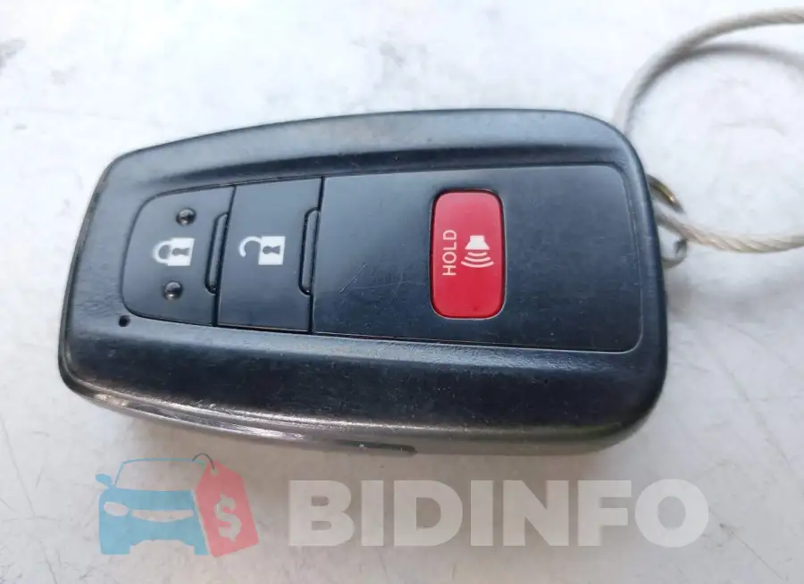 2T3J1RFV2PW332262 Photo# 11