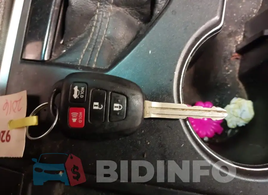 4T4BF1FK3GR540971 Photo# 11