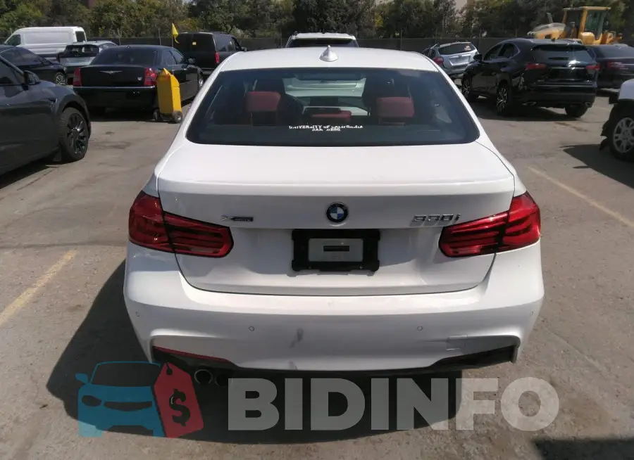 WBA8D9G37HNU65401 Photo# 17