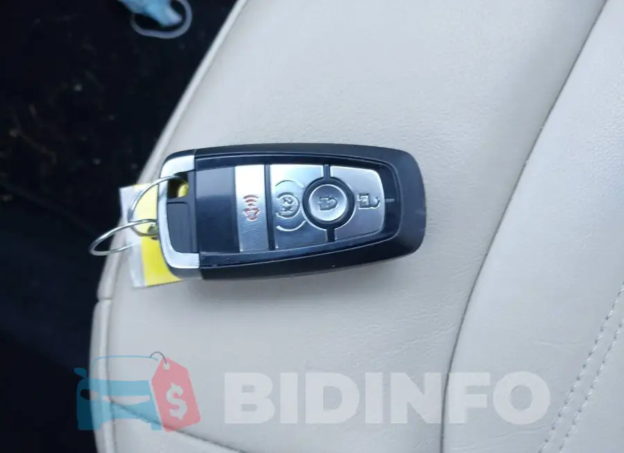 2FMPK4J81HBB70815 Photo# 11