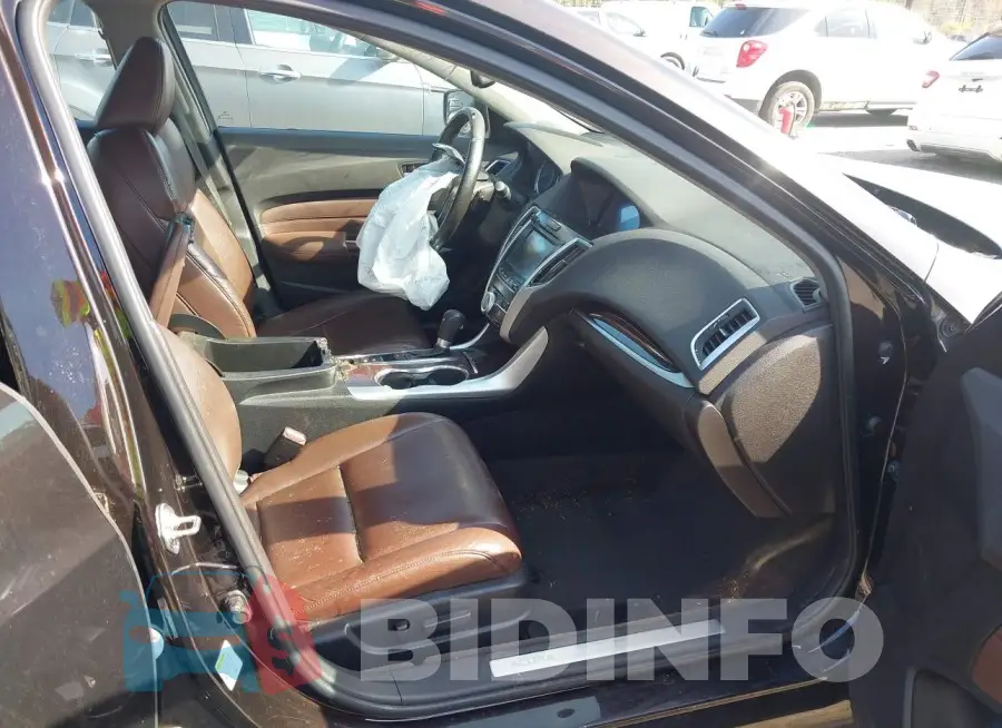 19UUB1F3XFA017976 Photo# 5