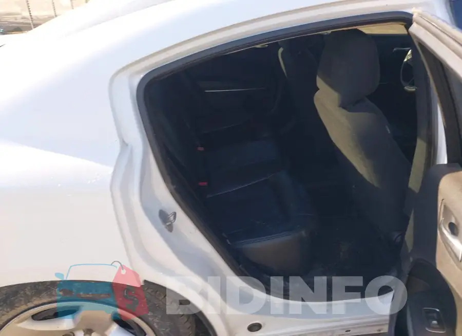 2C3CDXAG3GH175083 Photo# 8