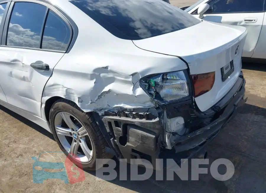 WBA3B1C50EK130888 Photo# 6