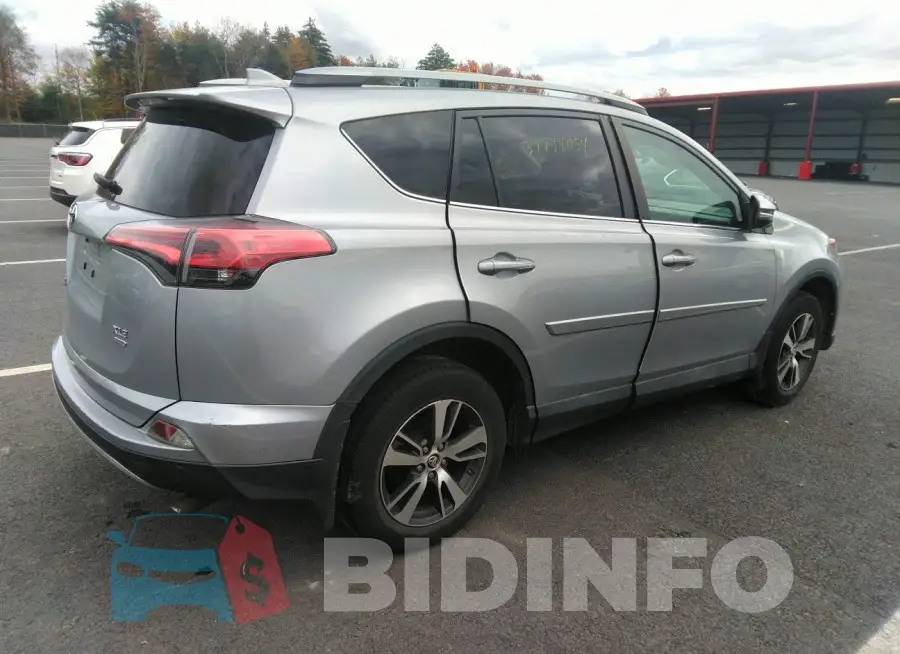 2T3RFREV1JW712156 Photo# 4