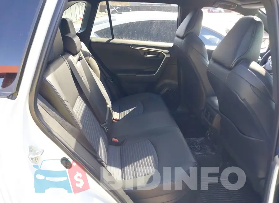 4T3E6RFV8PU110523 Photo# 8