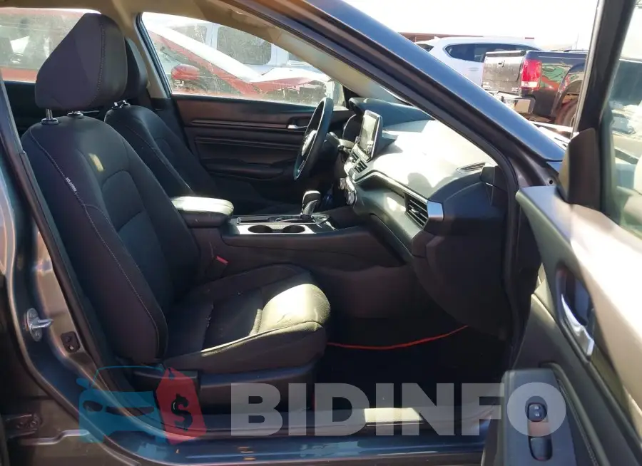 1N4BL4BV1LC125937 Photo# 5
