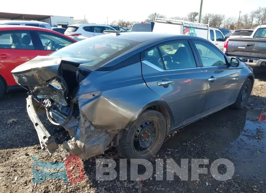 1N4BL4BV1LC125937 Photo# 4