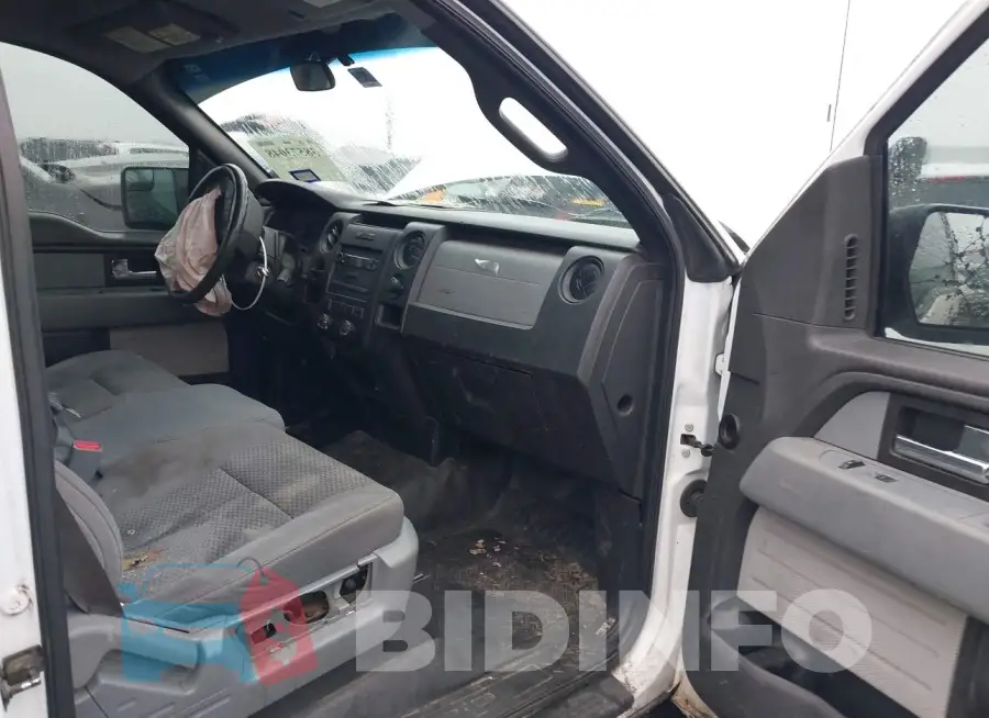1FTNF1CF3EKE28067 Photo# 5