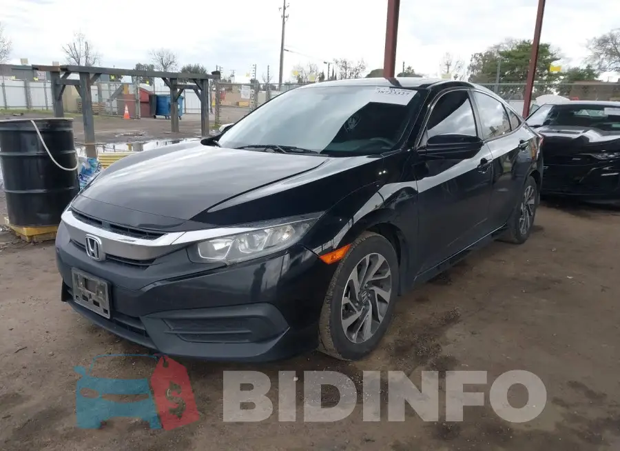 19XFC2F77JE208676 Photo# 2