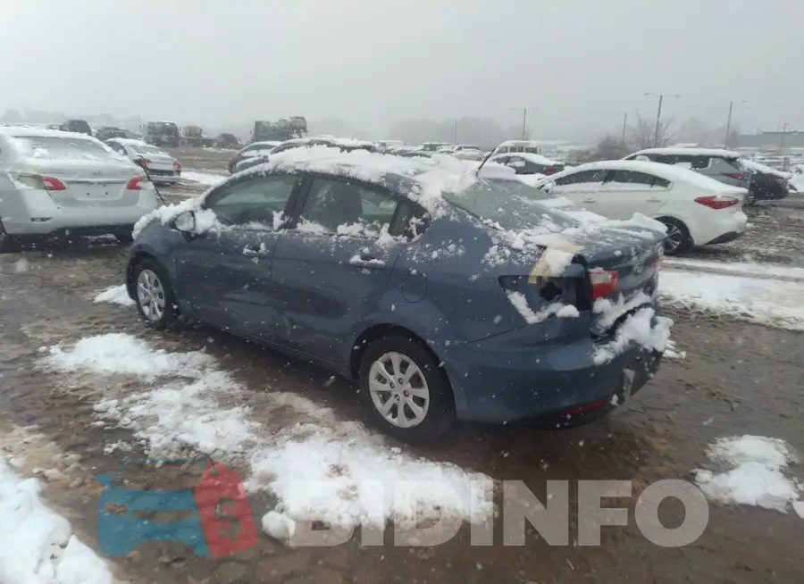 KNADM4A31G6685197 Photo# 3