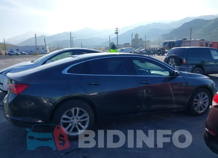 1G1ZD5ST3JF242563 Photo# 13