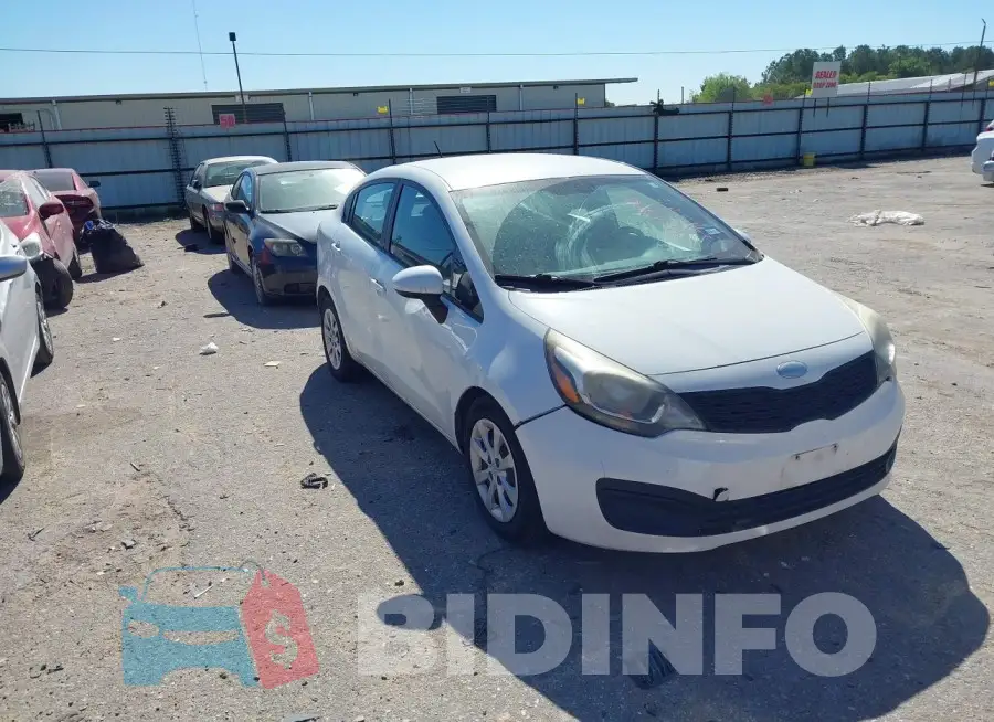 KNADM4A36E6326764 Photo# 1