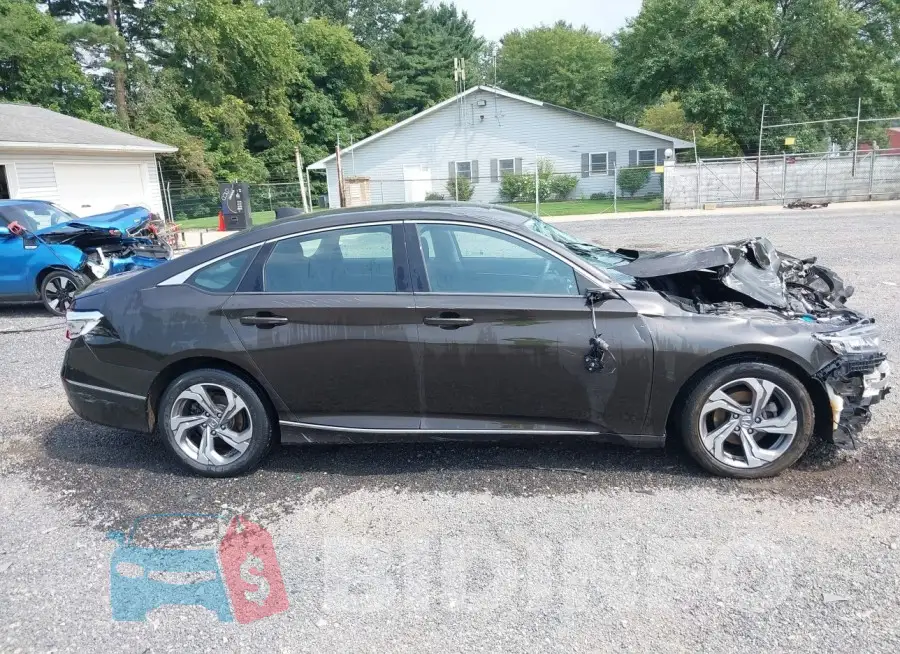 1HGCV1F47JA036747 Photo# 13
