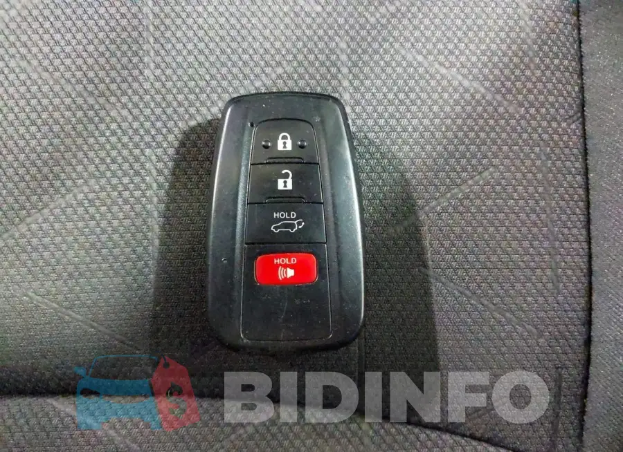 JTMP1RFV5KJ020101 Photo# 11