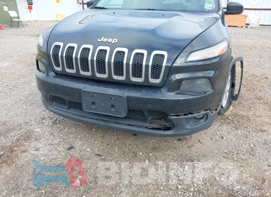 1C4PJLCB2FW759698 Photo# 12