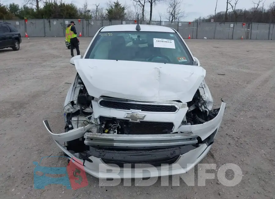KL8CD6S92FC738155 Photo# 6