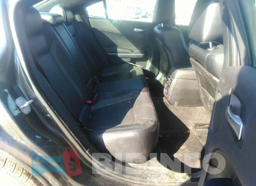 2C3CDXJG4FH898021 Photo# 8