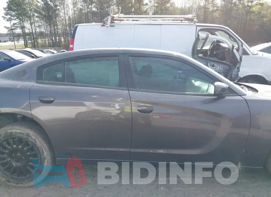 2C3CDXKG5MH669021 Photo# 12