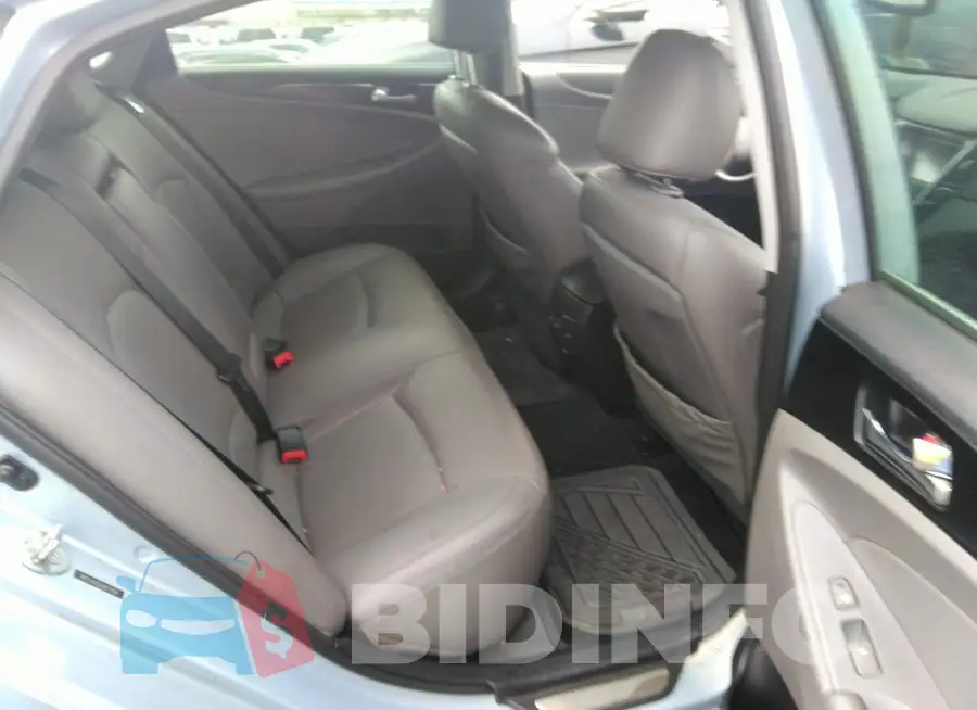 5NPEC4AC5EH877459 Photo# 8