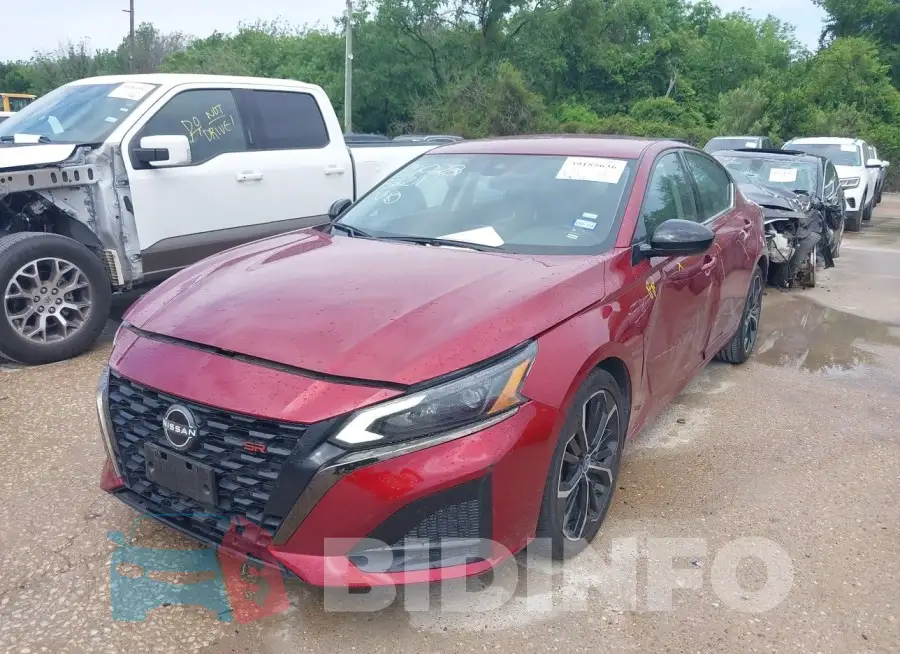 1N4BL4CV1PN305895 Photo# 2
