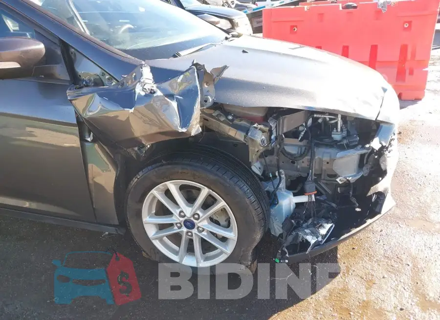 1FADP3F21GL346287 Photo# 6