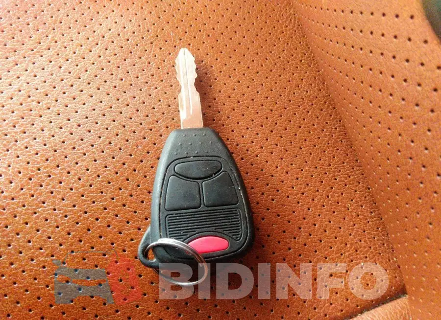 1C4NJDEB2GD640086 Photo# 11