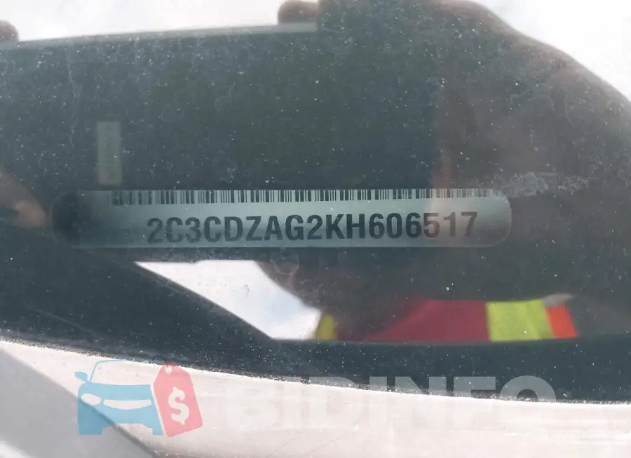 2C3CDZAG2KH606517 Photo# 9