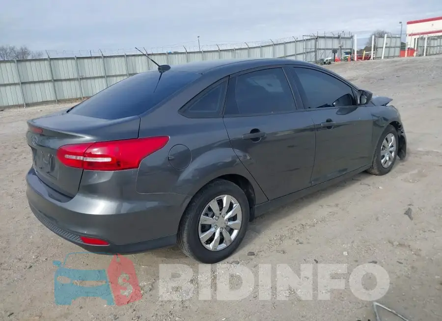 1FADP3E28JL307351 Photo# 4