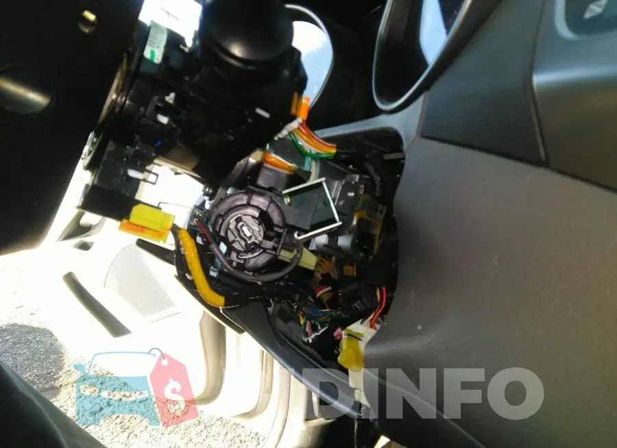 5NPDH4AE8FH588270 Photo# 12